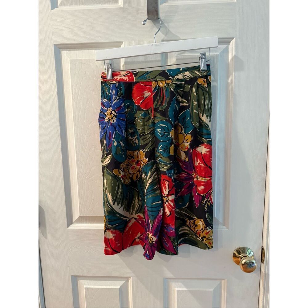 Vintage Perry Ellis 100% Silk Black & Bright Floral Print Bermuda Shorts sz 2 EU